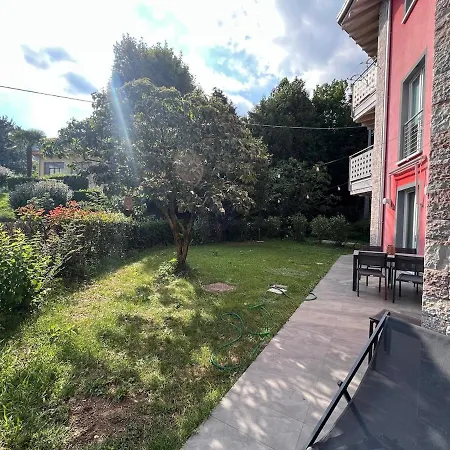 Bright Three-room With Garden