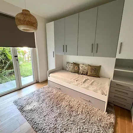 Bright Three-room With Garden Apartamento *